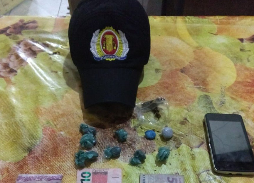 Em Augustinopolis PM prende traficante com maconha e dinheiro