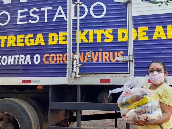 Governo do Tocantins atende mais de 4 mil famílias em nova etapa de entrega de kits de alimentos
