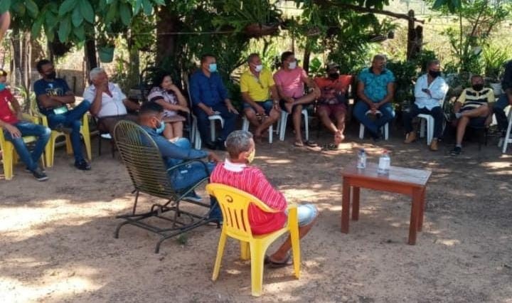 PTB de Carrasco Bonito, se reune com os Pre-candidatos do Partido na residência do Pre-candidato a Vereador CHICO DODÓ