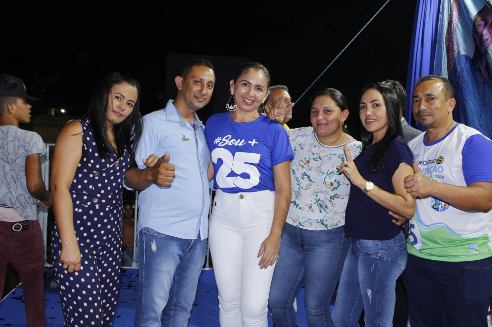 Carrasco Bonito – Nego abre oficialmente campanha com adesivaço e inauguração do comitê central