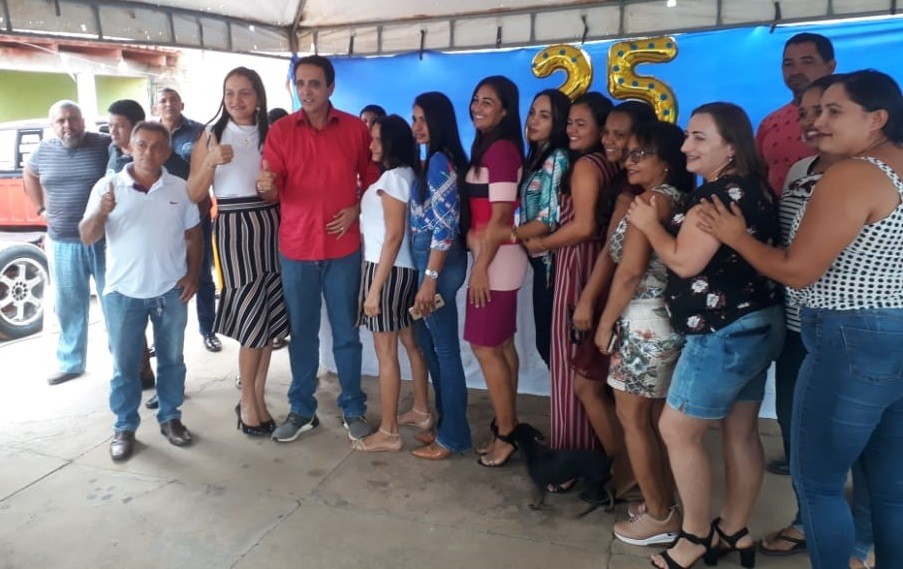 CARRASCO BONITO – REUNIÃO DO CANDIDATO NEGO CONTA COM A PRESENÇA DO DEPUTADO FEDERAL CARLOS GAGUIM NESSA MANHÃ