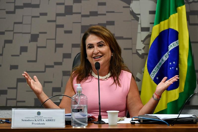 Kátia Abreu é eleita presidente da Comissão de Relações Exteriores do Senado por aclamação