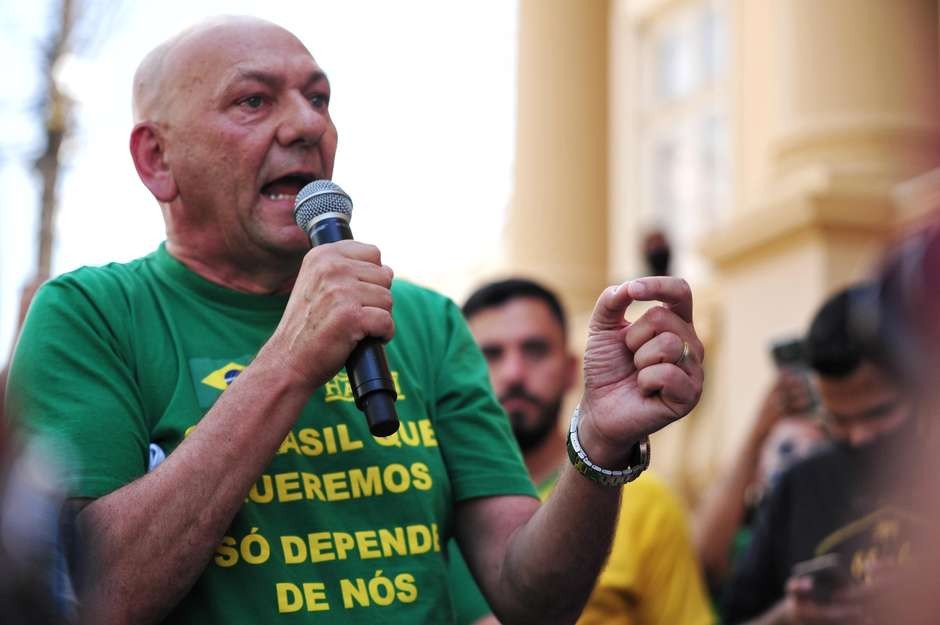 Empresários anunciam doação de vacinas, mas fazem exigência