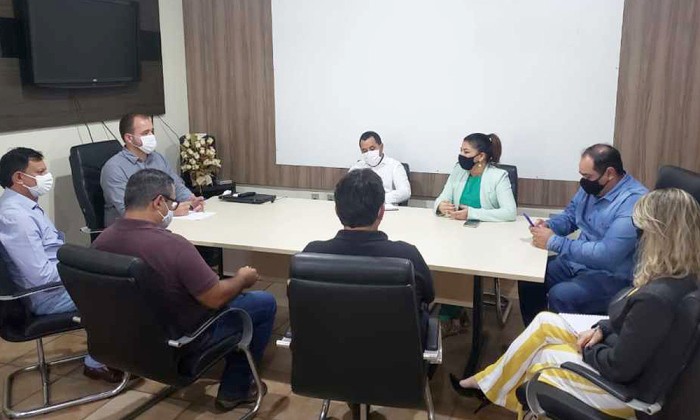 Governo do Tocantins estuda parceria para beneficiar escolas agrícolas e agropecuárias