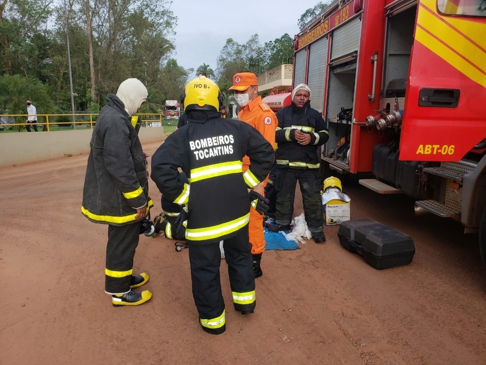 Fábrica de alimentos pega fogo e Bombeiros são acionados