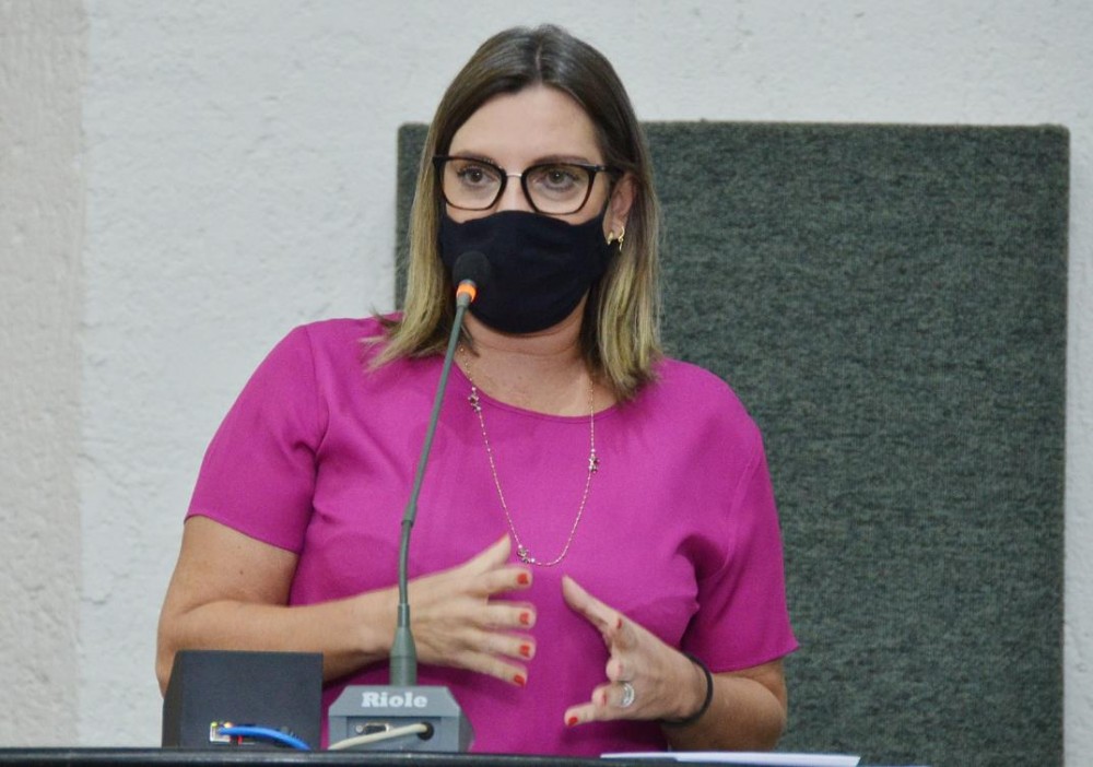 Parlamentares aprovam prioridade para profissionais da imprensa na vacinação contra a Covid-19