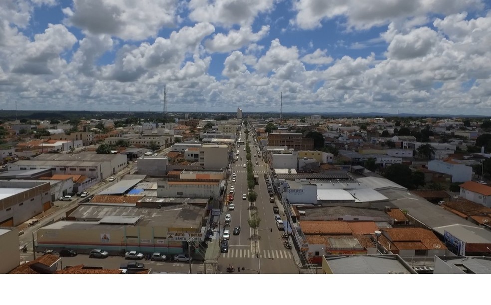 Gurupi mantém toque de recolher e liberação de aulas presenciais em novo decreto contra a Covid-19