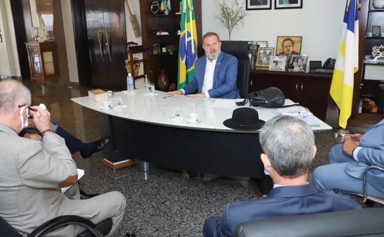 Governador Carlesse determina agilidade na implantação de mais leitos para tratamento da Covid-19 em Gurupi e Paraíso