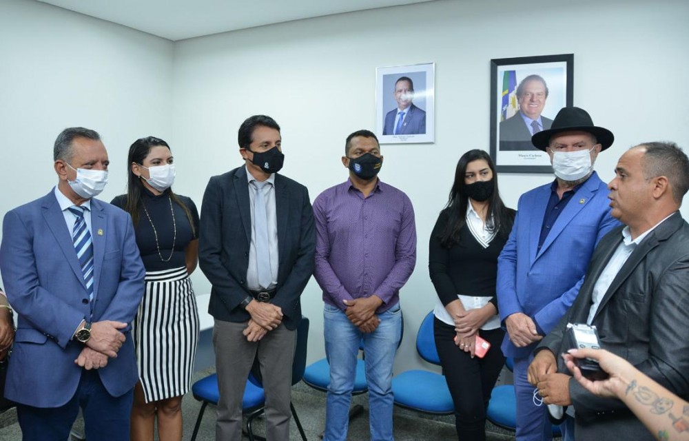 Deputados inauguram sala para associação de vereadores na Assembleia Legislativa