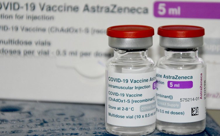 Chegam ao Tocantins 16.860 doses de vacinas contra à covid-19 para aplicação de D2