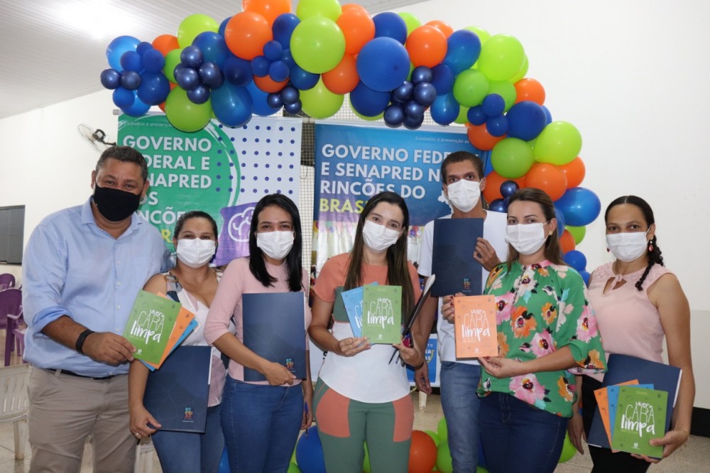 PROJETO DE FORMAÇÃO “RECRIAR VIDAS” É PROMOVIDO EM MARIANÓPOLIS