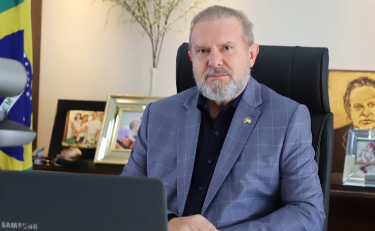 Governador Carlesse discute ações estratégicas com secretário de Saúde e diretores de hospitais do Tocantins