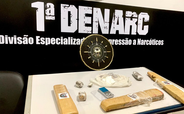 Polícia Civil desarticula tráfico de drogas na Praia da Graciosa; duas pessoas foram presas