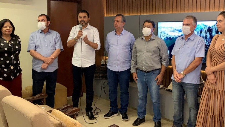 Em almoço com empresários e parlamentares, governador Wanderlei Barbosa anuncia conclusão de obras e agenda positiva para Araguaína