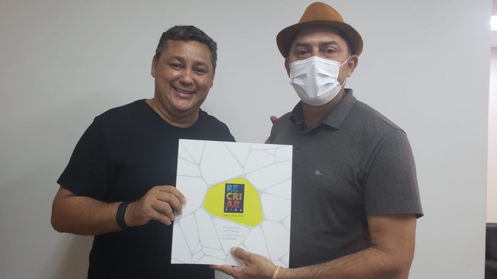 PROJETO RECRIAR VIDAS CHEGA AO BICO DO PAPAGAIO