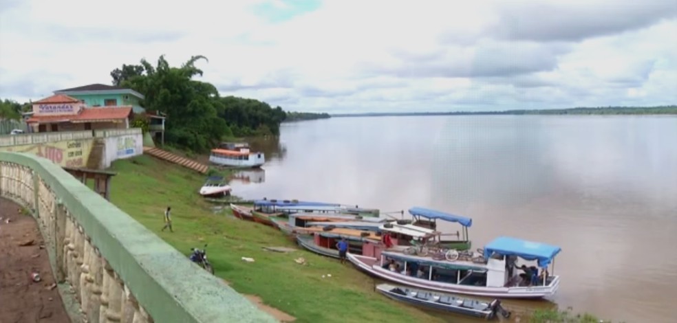 Suspeitos de assaltar comércios de Araguatins são encontrados escondidos em ilha no rio Araguaia