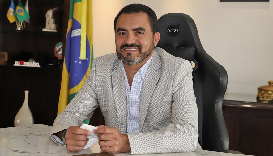 Governador Wanderlei Barbosa entrega 570 títulos de propriedades para famílias da Arso 131 na Capital