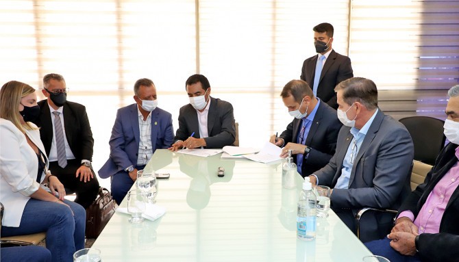 Presidente do Basa anuncia abertura de agência em Lagoa da Confusão, após reunião com o governador Wanderlei Barbosa