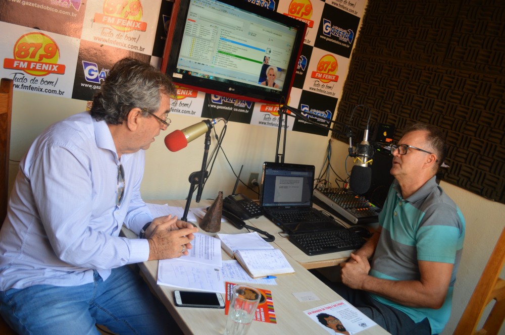 Deputado Célio Moura, destaca Reforma da previdência em entrevista concedida ao Professor Barros,na Rádio Fênix de Augustinopolis