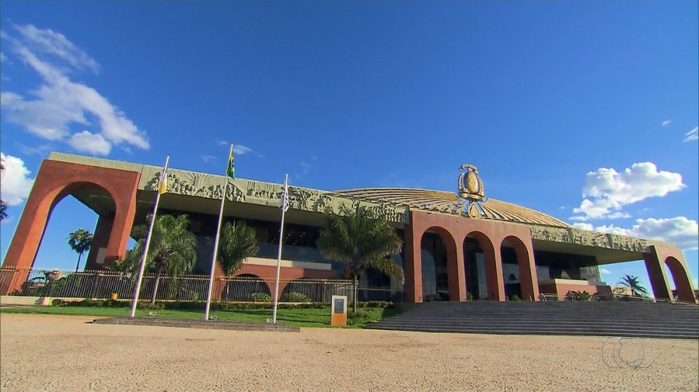 Governo volta a repassar valores de consignados dos servidores ao Banco do Brasil