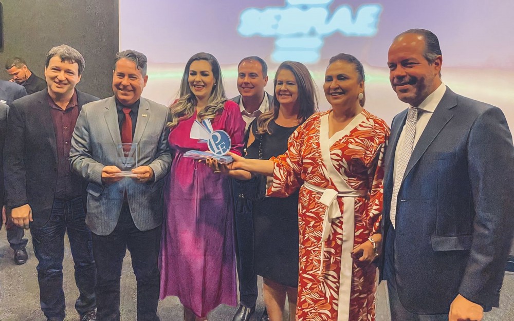 Em premiação a prefeitos empreendedores, senadora Kátia evidencia desafios e reafirma compromisso com os gestores municipais