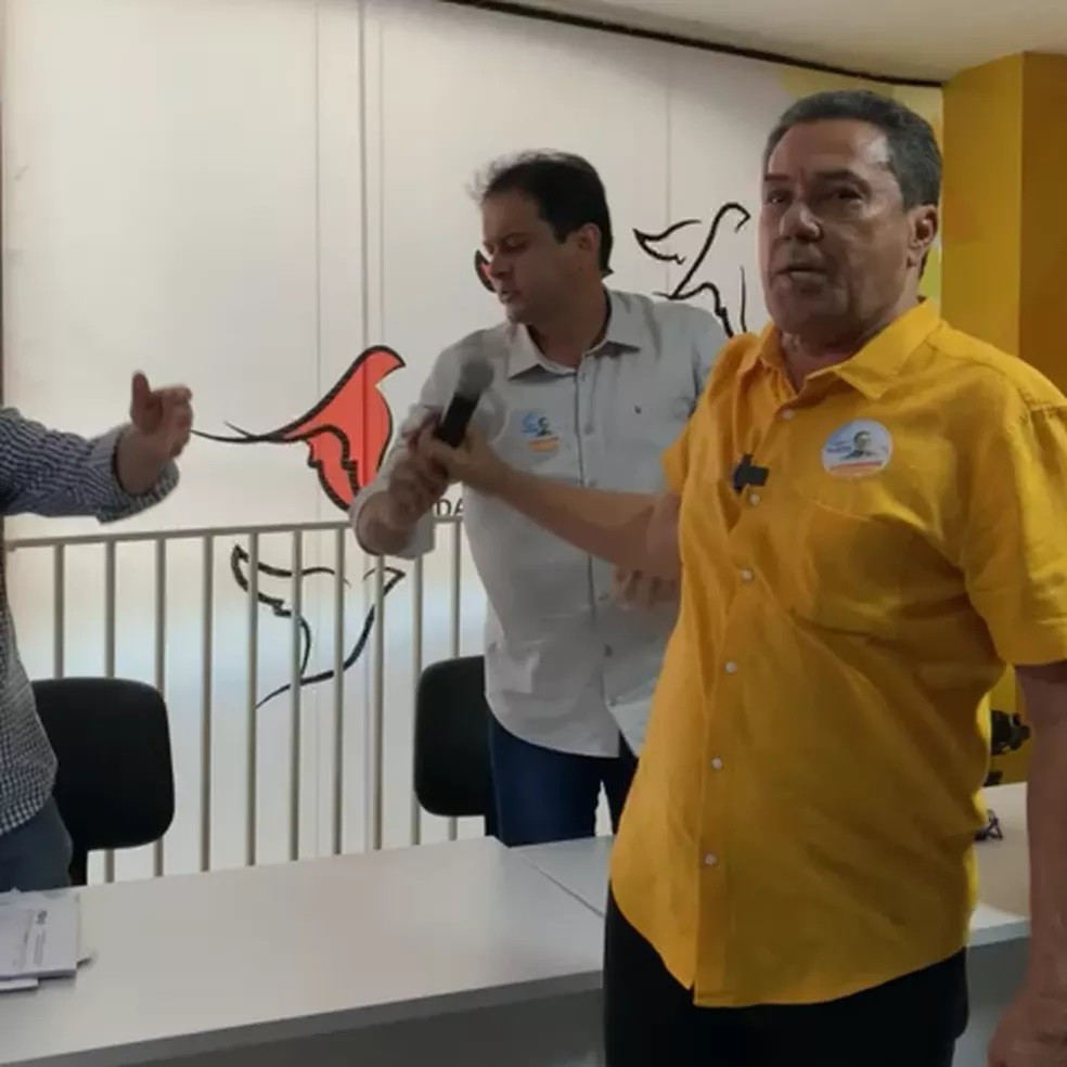 Luxemburgo desiste de disputar eleições e diz que foi apunhalado