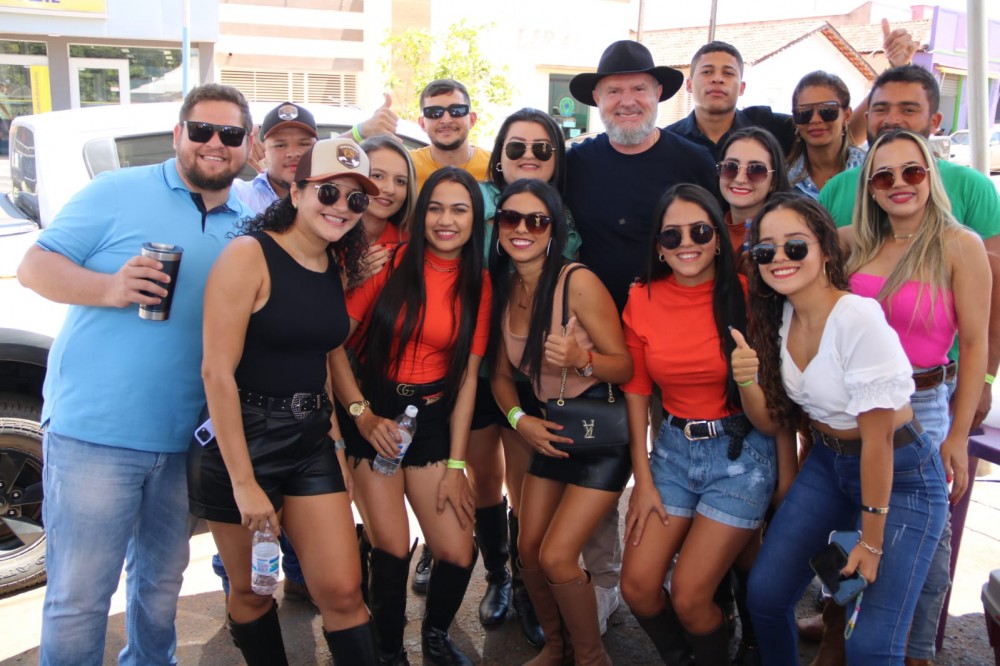 Carlesse prestigia cavalgada e recebe apoio de líderes políticos de Ananás, São Bento, Riachinho, Tocantinópolis e Xambioá