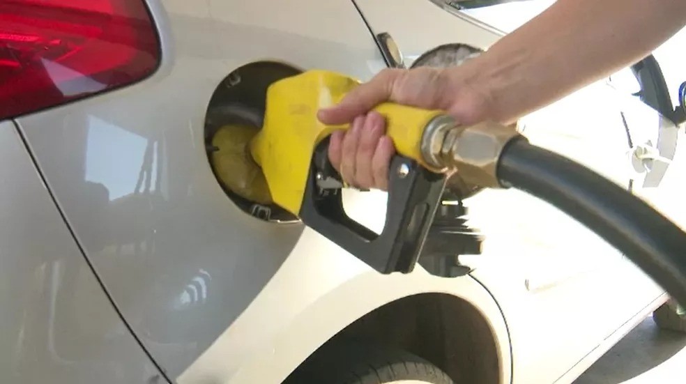 Preço da gasolina cai e pode ser encontrado a menos de R$ 5 nos postos de Palmas