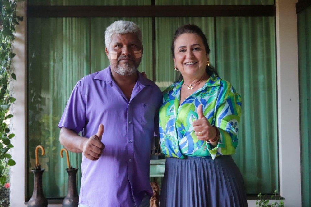 Senadora Kátia recebe presidente do sindicato dos enfermeiros e garante apoio na luta pela jornada de 30 horas semanais