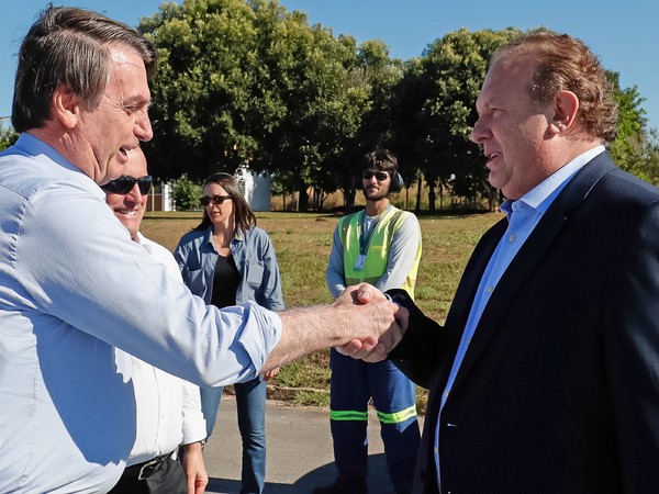Governador Mauro Carlesse prestigia lançamento de projeto de preservação do Araguaia em Aragarças