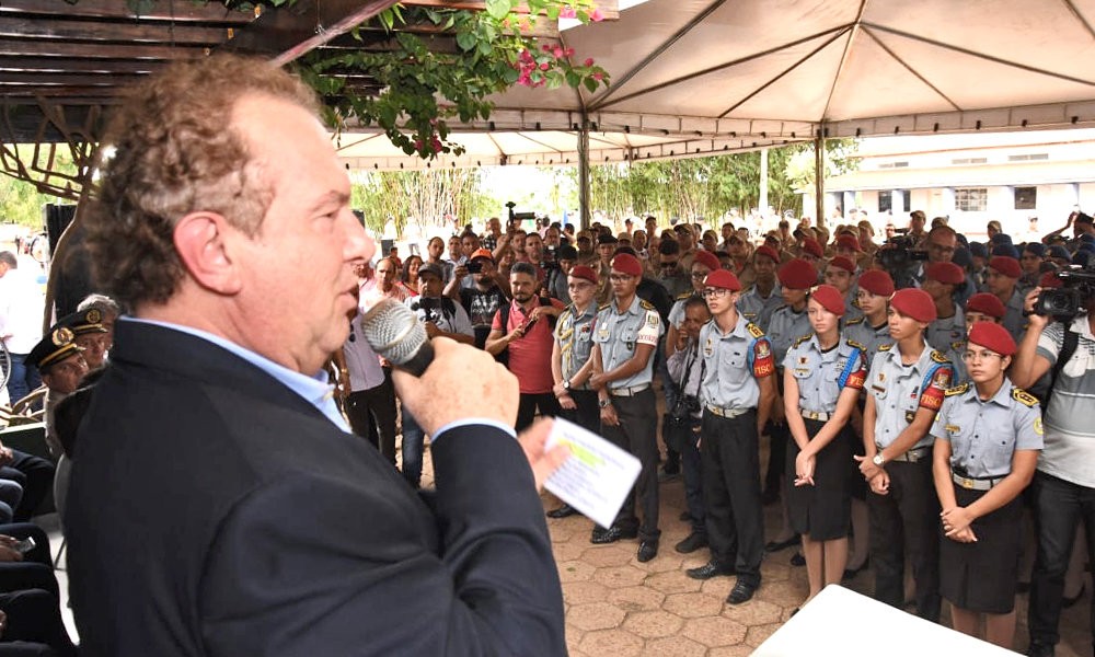 Municipalismo de Carlesse levou escolas militares a 19 cidades em apenas três anos