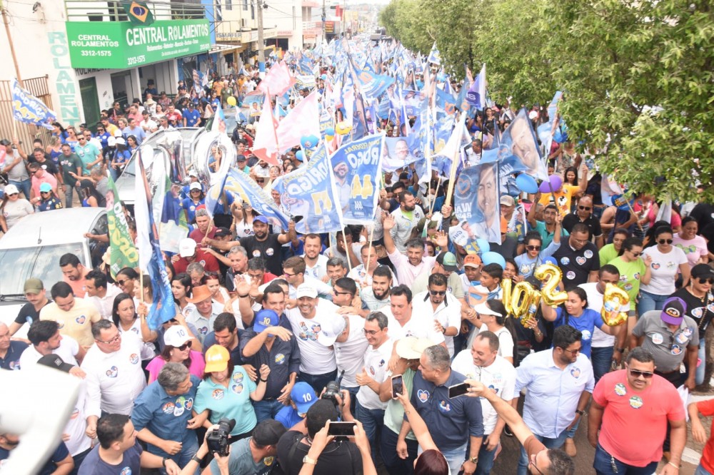 Governador Wanderlei Barbosa mobiliza multidão de mais de 20 mil pessoas durante  caminhada em Gurupi