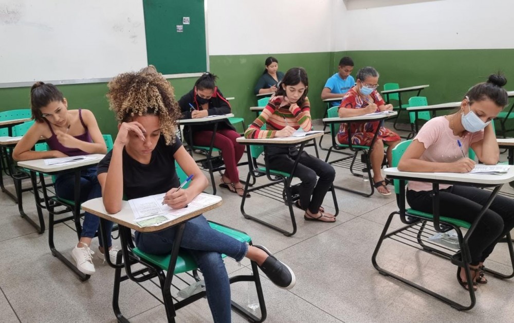 Aulas serão ministradas presencialmente nas 12 cidades atendidas pelo projeto a partir das 19h