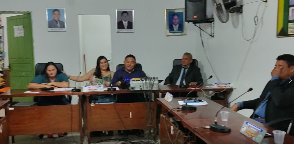 CARRASCO BONITO – Em terceira votação, contas do ex-prefeito Carlos Alberto são aprovadas com 6 votos a 3