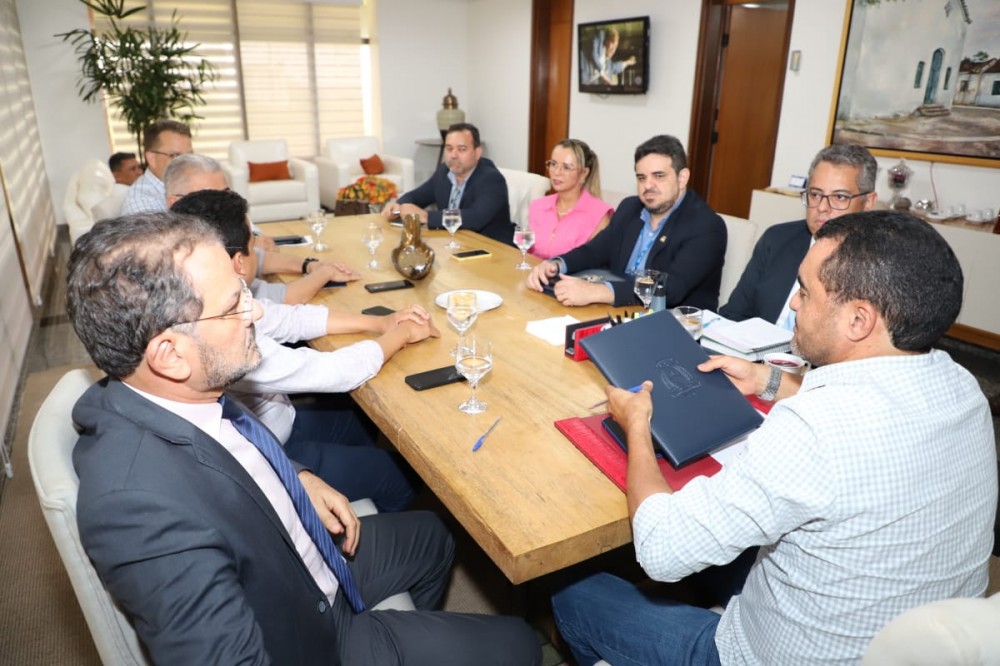 Governador Wanderlei Barbosa reúne secretários para alinhamento e planejamento da gestão