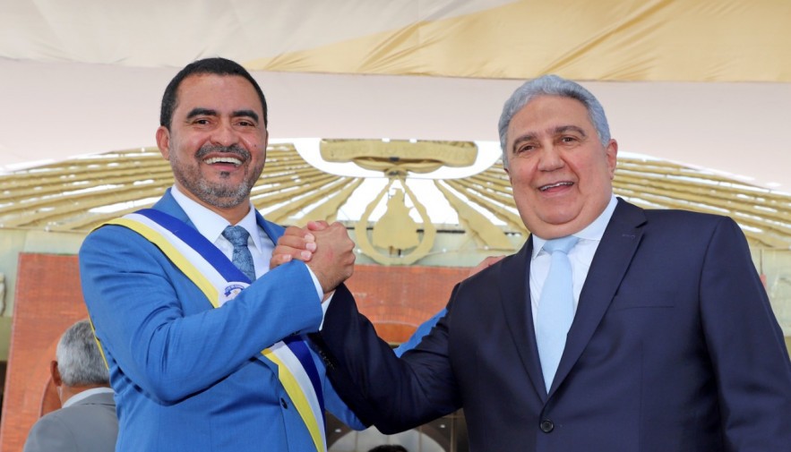 Governador Wanderlei Barbosa e vice Laurez Moreira tomam posse na AL e são recebidos pelo público no Palácio Araguaia