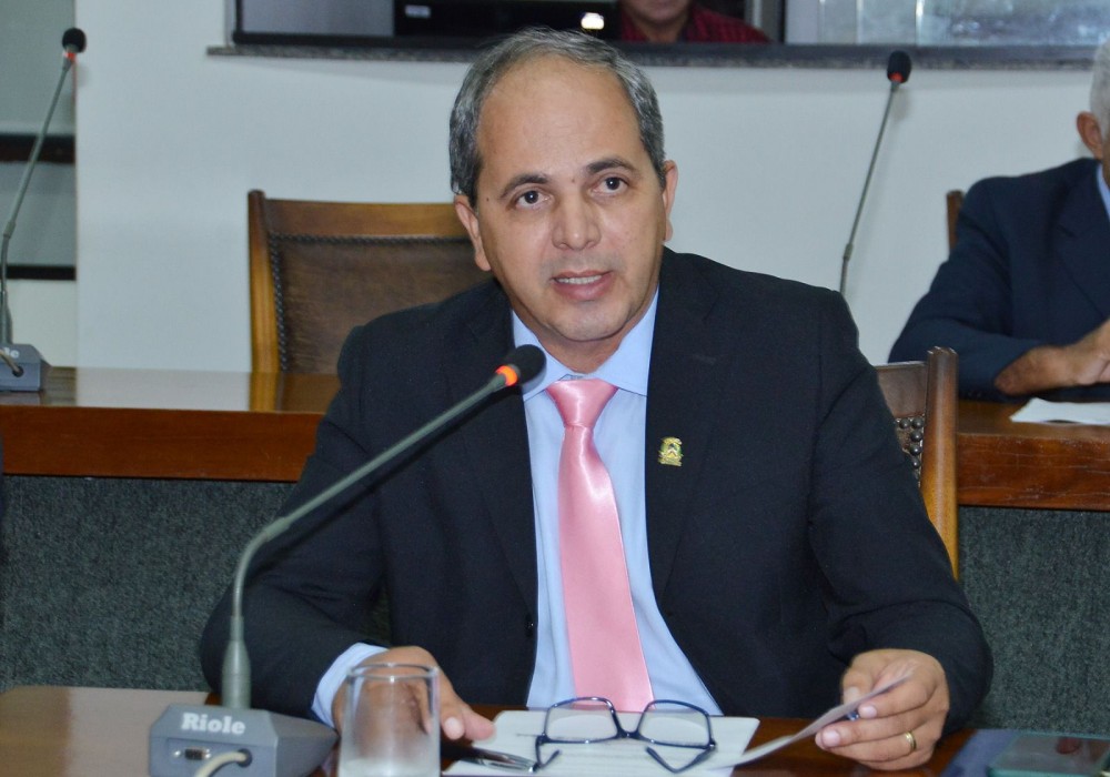 Wiston Gomes solicita melhorias para estudantes do IFTO de Araguatins e pede ampliação de prazo para instalação do SINSTEC