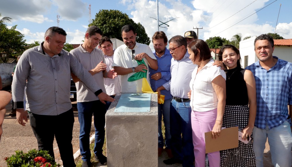 Em Juarina, governador Wanderlei Barbosa inaugura pavimentação asfáltica e prestigia Festa do Milho
