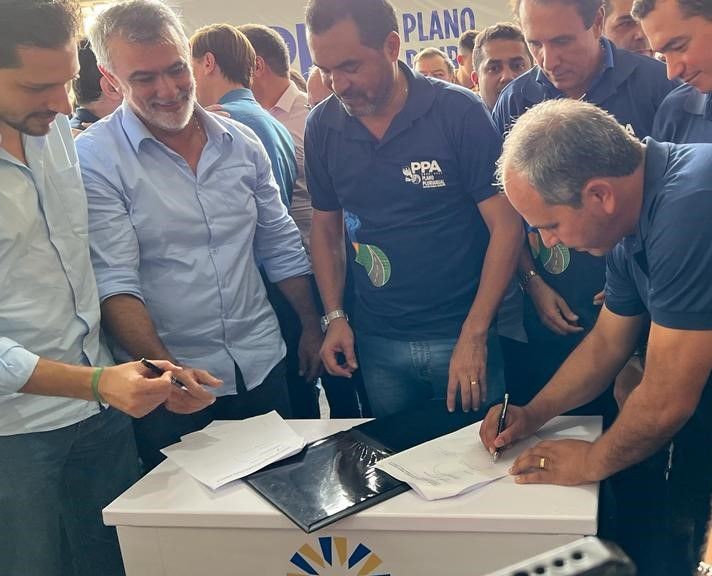 Após pedido de Wiston Gomes governador garante recursos para retomada das obras TO-010