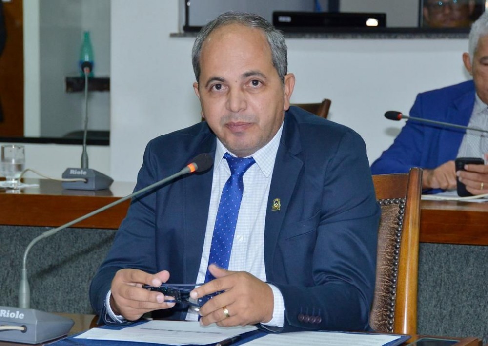 Wiston Gomes solicita unidade de hemodiálise para Guaraí