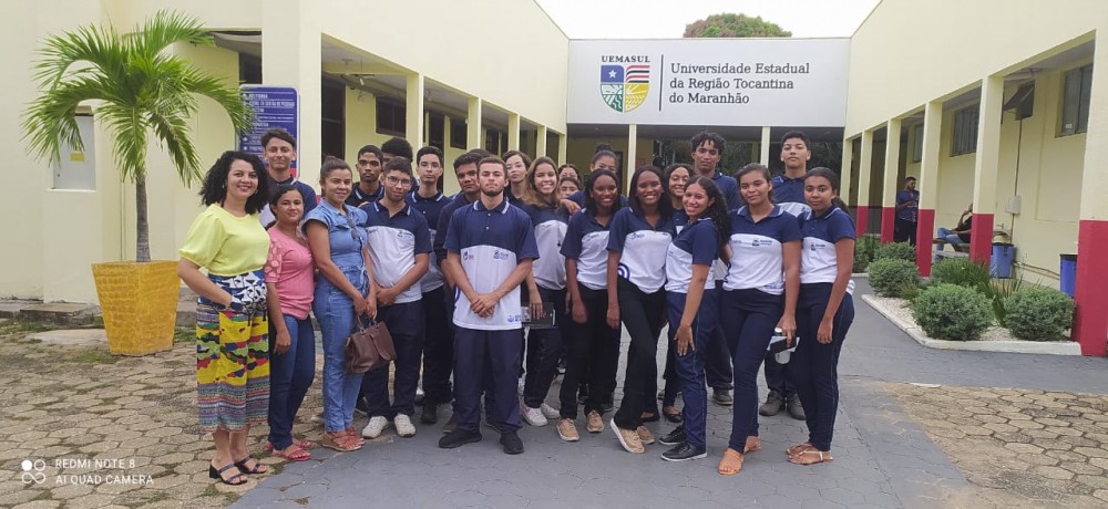 Estudantes do CEMVS de Augustinópolis Visitam Centro de Pesquisa em Arqueologia e História da UEMASUL