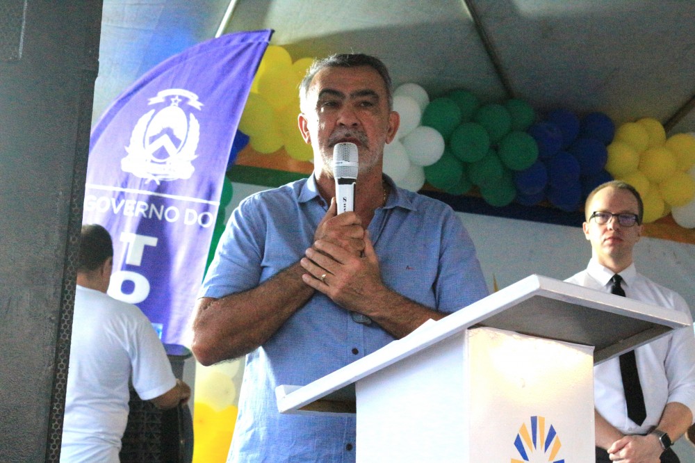 AUGUSTINÓPOLIS – Deputado Amélio Cayres, cita ausência do vice-prefeito Zé Mendonça em festa de aniversário da cidade