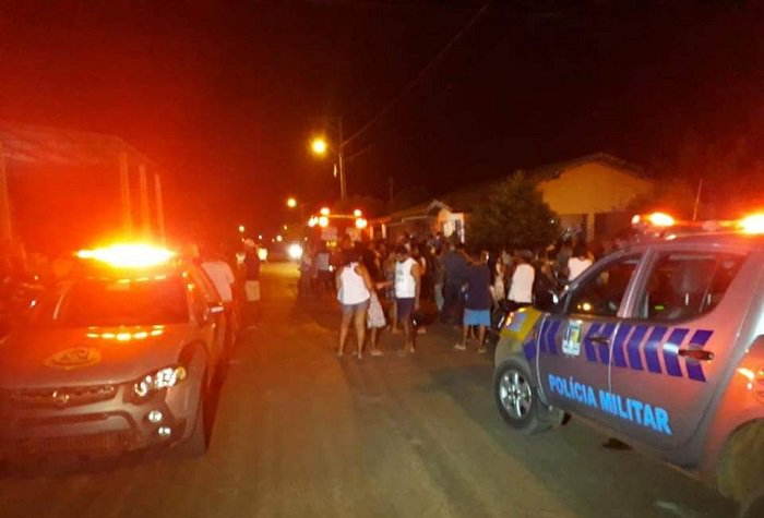 MULHER É ASSASSINADA COM 5 FACADAS POR HOMEM DE 65 ANOS
