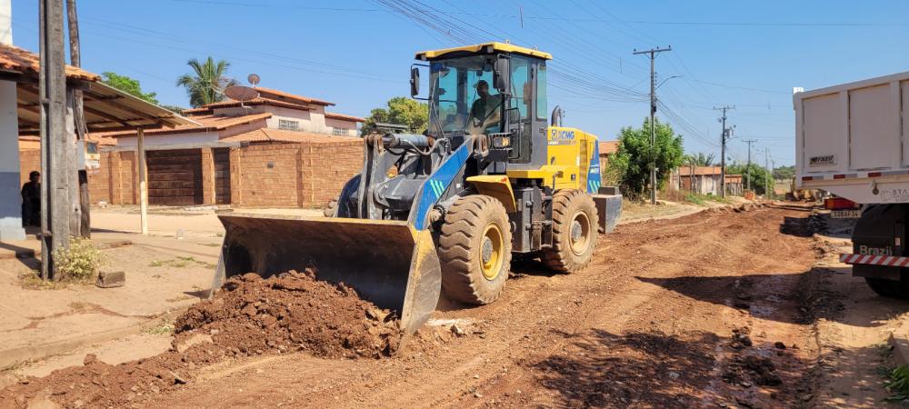 AUGUSTINÓPOLIS – Prefeitura realiza revitalização da Rua Presidente Dutra