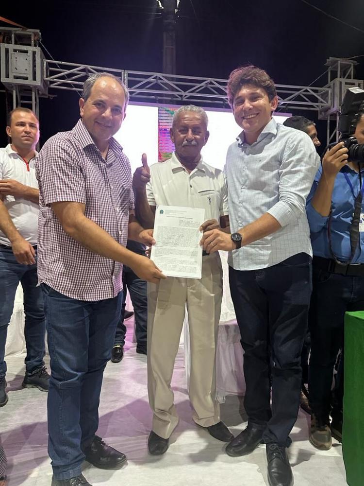 Em São Bento, Wiston Gomes participa de solenidade de Regularização Fundiária
