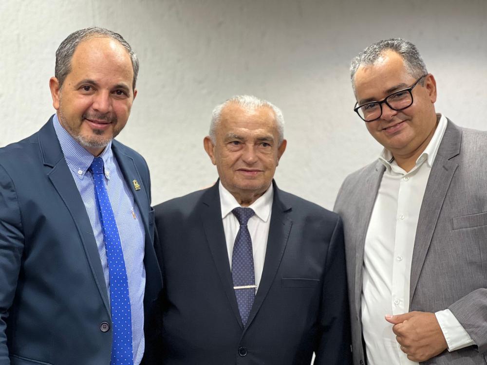 Tocantins 35 anos: Pastor de Araguatins é homenageado de Wiston Gomes em Sessão Solene