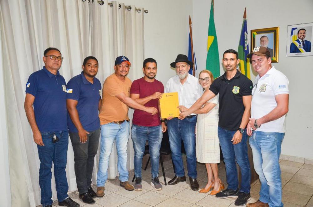 Prefeito Antônio do Bar Recebe Equipe da ADAPEC para Discutir Construção de Nova Sede na Região.