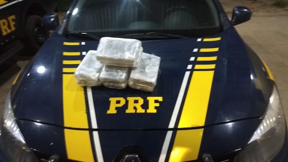 Passageira é presa transportando crack na BR-010 em Imperatriz