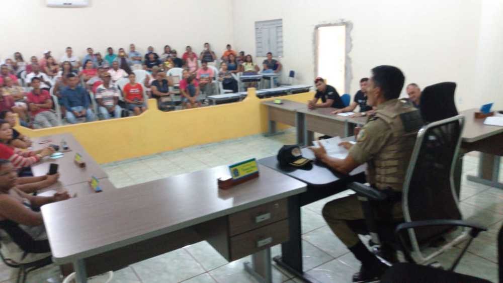 Em São Bento do Tocantins PM reúne com ocupantes da fazenda Estrela de Davi