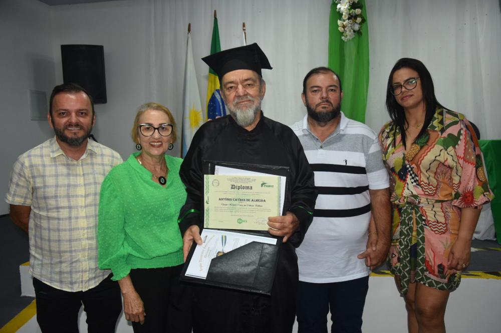 FacMed Inaugura Novas Instalações e concede título de Doutor ao Prefeito Antônio do Bar